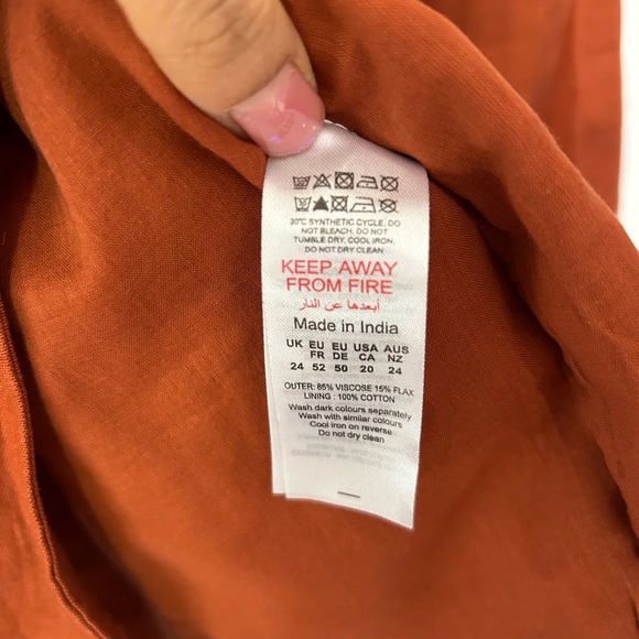 FREE w/ PURCHASE NWT PrettyLittleThing Plus Rust Linen Oversized Blazer - Picture 9 of 9